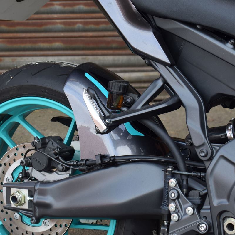 Pyramid Hugger | Midnight Cyan | Yamaha MT-09 2024>Current | 072451PG