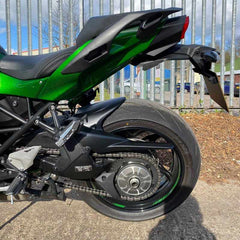 Pyramid Hugger | Matte Black | Kawasaki Ninja H2 SX 2018> | 073925M