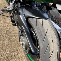 Pyramid Hugger | Matte Black | Kawasaki Ninja H2 SX 2018> | 073925M