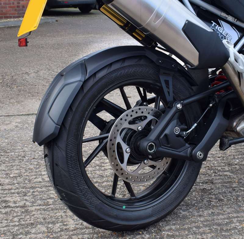 Pyramid Hugger | Matte Black | Triumph Tiger 1200 GT 2022>Current | 076995M