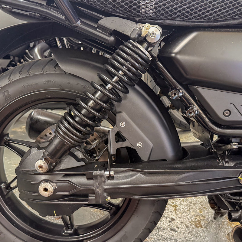 Hugger Matte Black