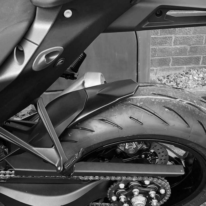 Pyramid Plastics Hugger Extension | Matte Black | KTM 1290 Superduke R 2020> | 079325