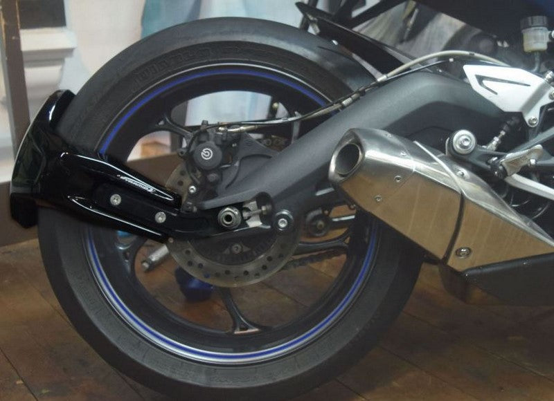 Pyramid Plastics Triumph Street Triple 675 Spray Guard Gloss White 2013>2017 | 085601C