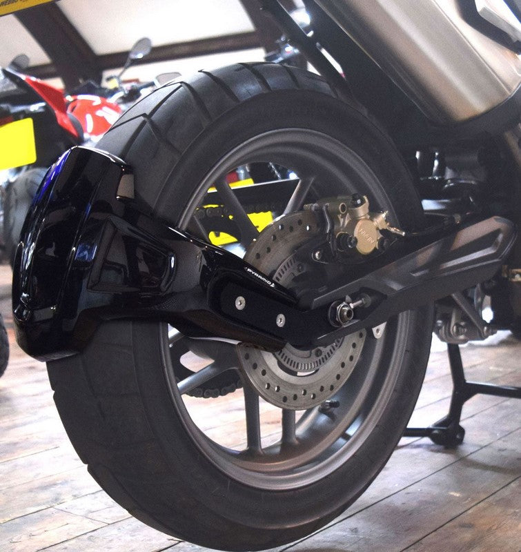Pyramid Plastics Triumph Tiger 800 XR/XRT/XRX/Low Spray Guard Gloss Black 2013> | 085602B