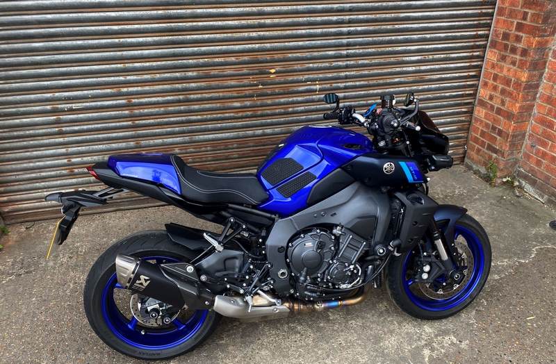 Pyramid Comfort Seat Cowl | SP Colours | Yamaha MT-10 SP 2022>Current | 12413K