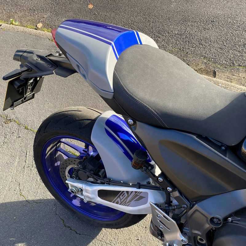 Pyramid Seat Cowl | Icon Blue | Yamaha MT-09 2021> | 12416E