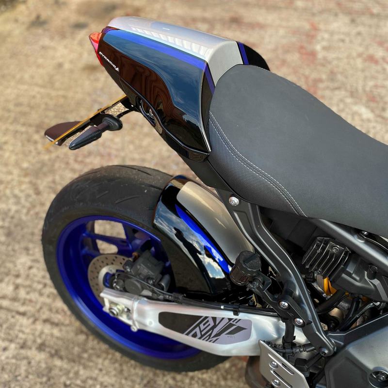 Pyramid Seat Cowl | Matte Black | Yamaha MT-09 2021> | 12416M