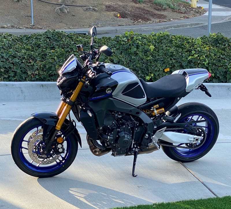 Pyramid Seat Cowl | Icon Blue Colours | Yamaha MT-09 2022>2023 | 12416P