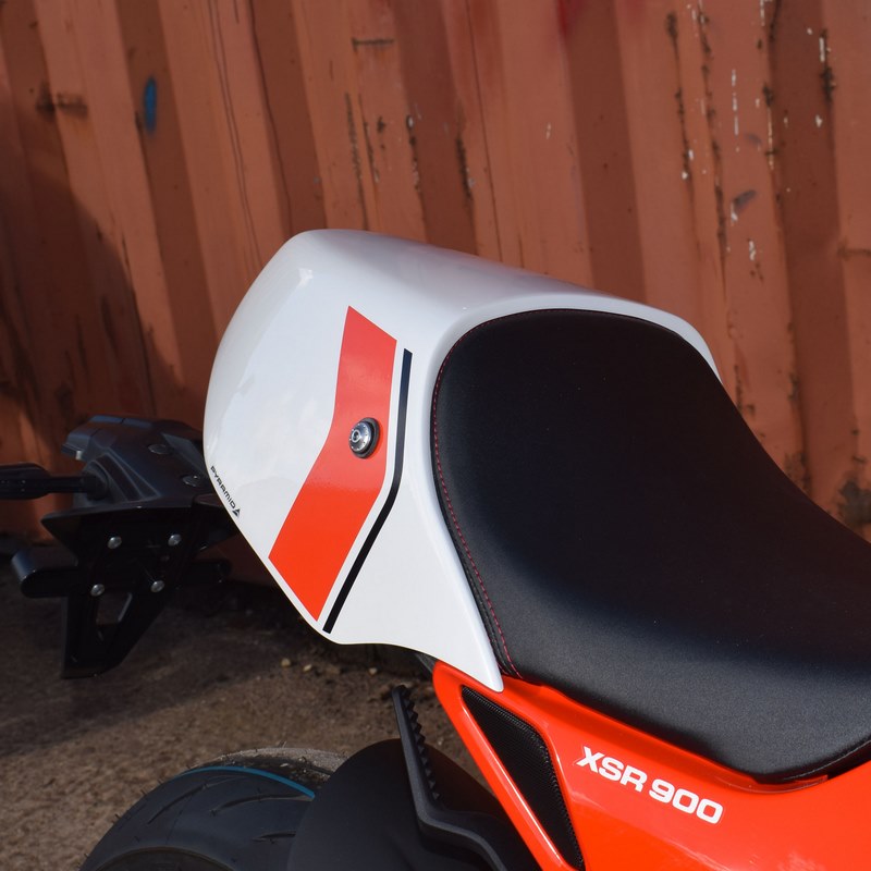 Pyramid Seat Cowl | Legend Red | Yamaha XSR900 2024>Current | 12425W