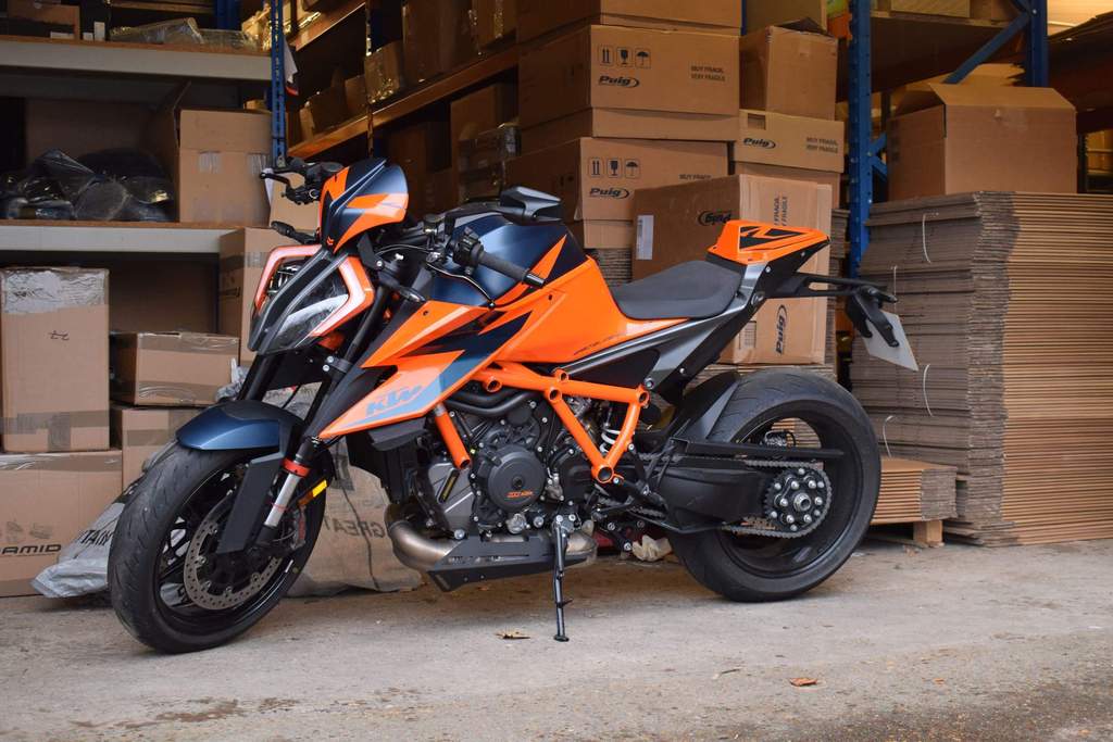Pyramid Plastics Seat Cowl | Gloss Orange & Gloss Blue | KTM 1290 Superduke R 2020> | 19990D