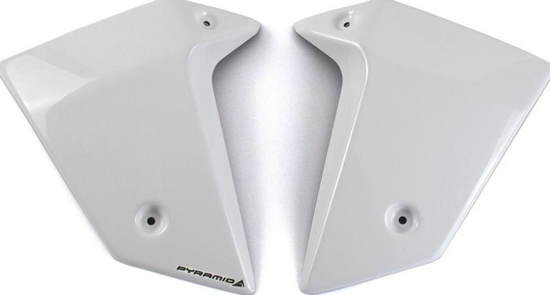Pyramid Radiator Cheeks | Pearl Glare White | Honda CB 750 Hornet 2022>2024 | 21055C
