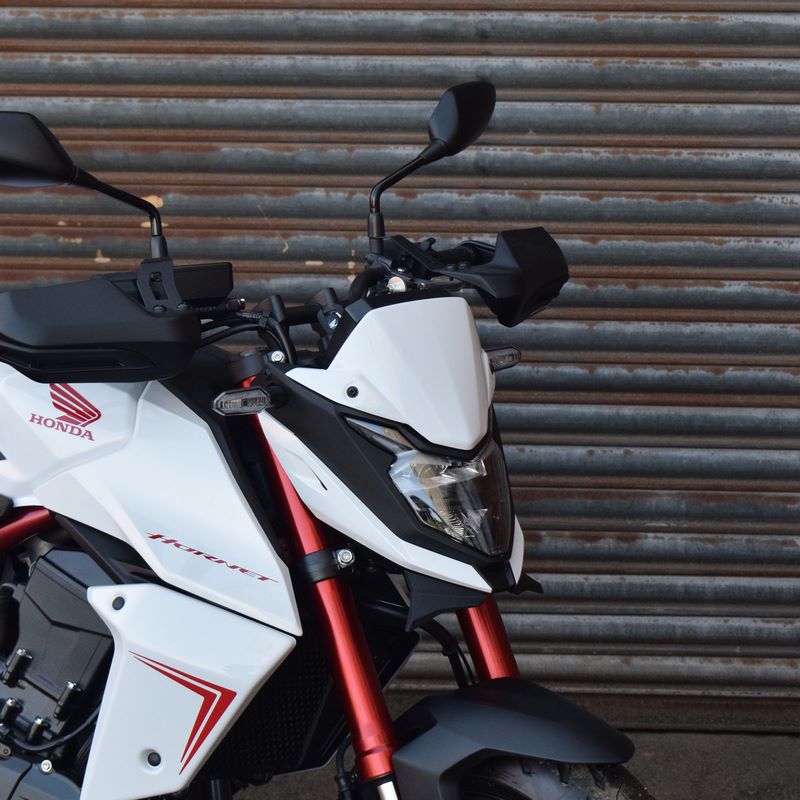 Pyramid Fly Screen | Pearl Glare White | Honda CB750 Hornet 2022>2024 | 21995C