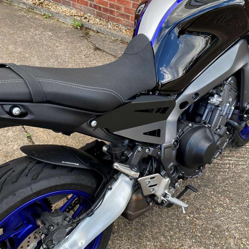 Pyramid Aluminium Infill Panels | Matte Black | Yamaha MT-09 2021>2023 | 22144M
