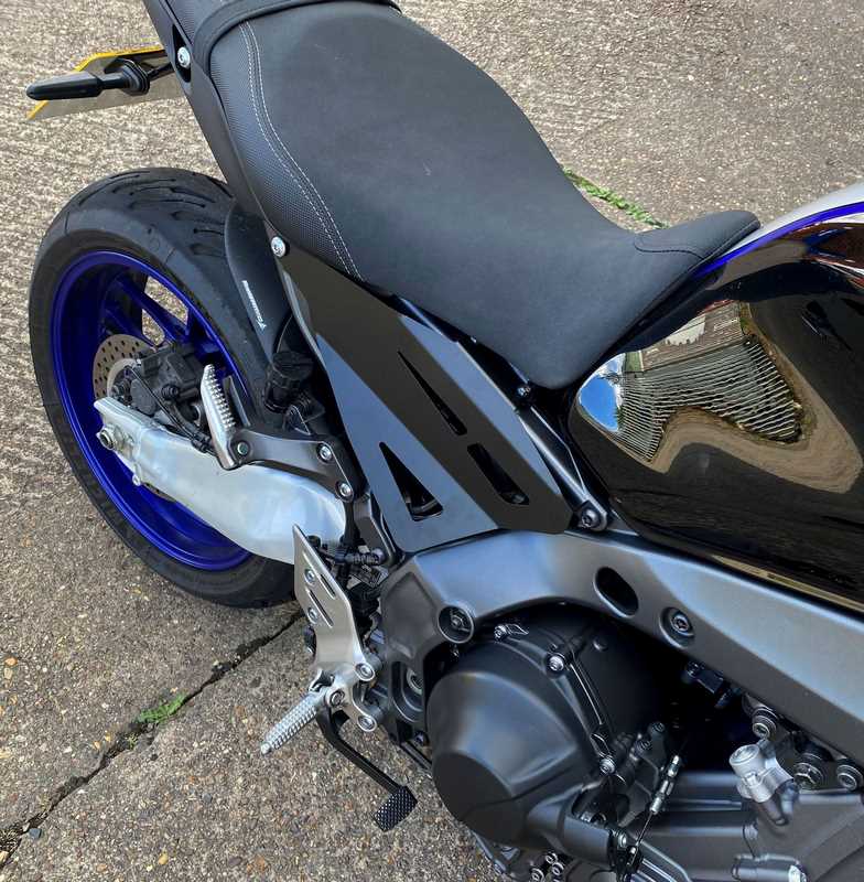 Pyramid Aluminium Infill Panel (RHS) | Matte Black | Yamaha MT-09 SP 2021>2023 | 22146M