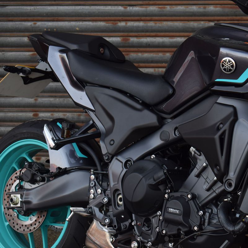 Pyramid Rear Infill Panels | Matte Black | Yamaha MT-09 2024> | 22147M