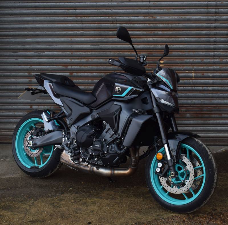 Pyramid Rear Infill Panels | Matte Black | Yamaha MT-09 2024> | 22147M
