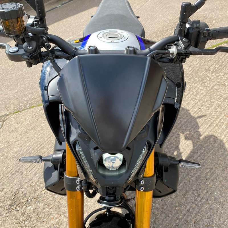 Pyramid Fly Screen | Carbon Look | Yamaha MT-09 2021>2023 | 22160X