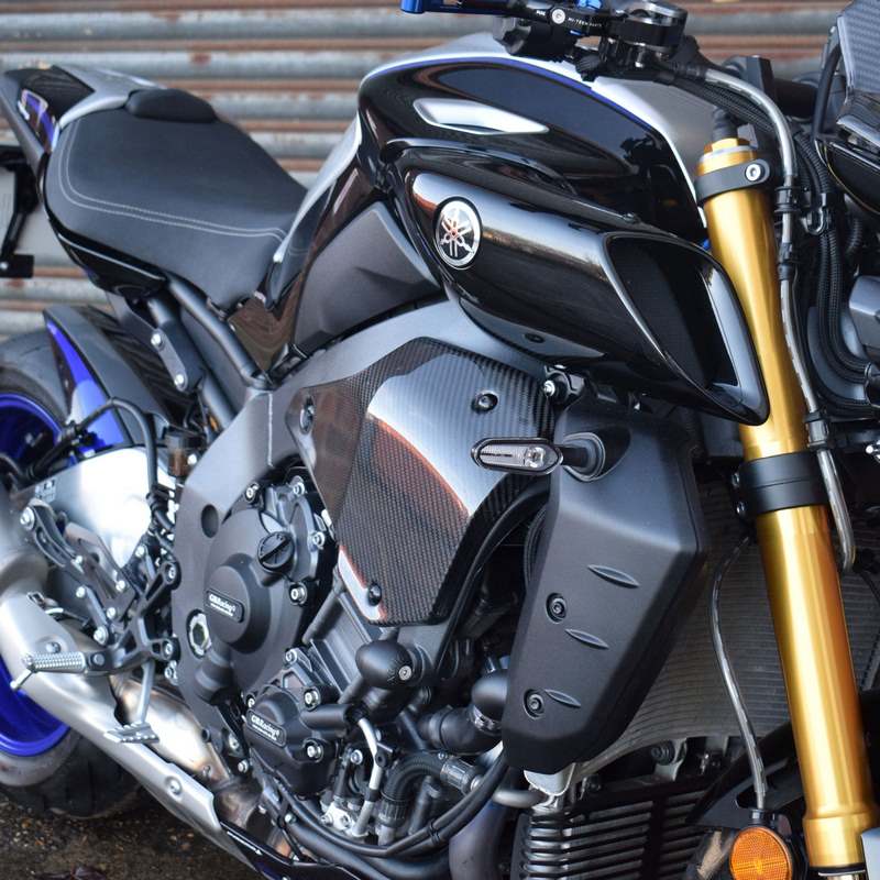 Pyramid Infill Panels | Carbon Fibre | Yamaha MT-10 2022> | 22195A