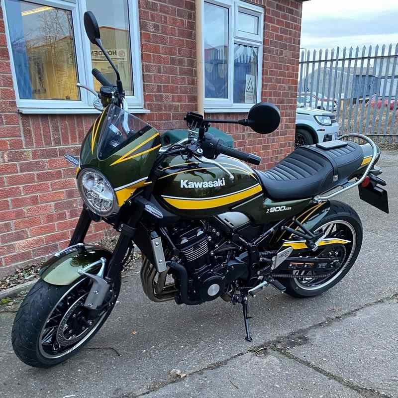 Pyramid Fly Screen | Candy Diamond Brown | Kawasaki Z 650 RS 2022>Current | 23500T
