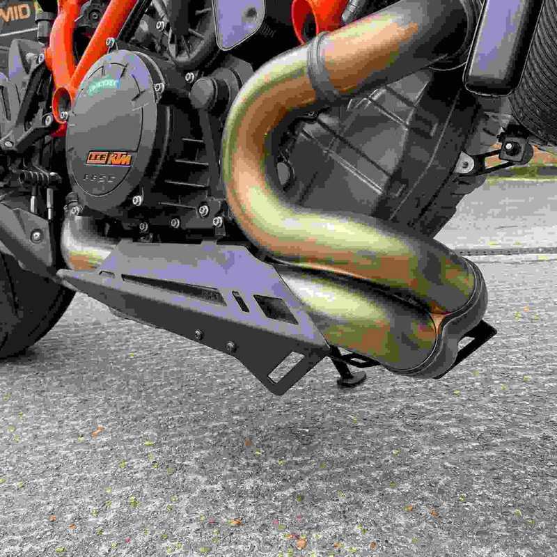 Pyramid Plastics Exhaust Cheeks | Matte Black | KTM 1290 Superduke R 2020> | 29900M