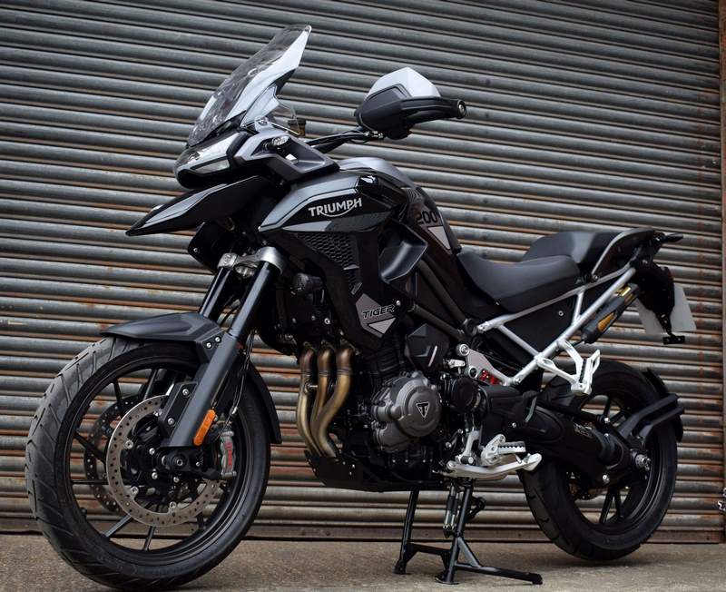 Pyramid Engine Plate | Matte Black | Triumph Tiger 1200 GT 2022>Current | 36111M