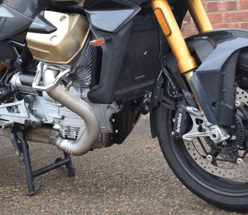 Pyramid Engine Cover | Matte Black | Moto Guzzi V100 Mandello 2022>Current | 38406M