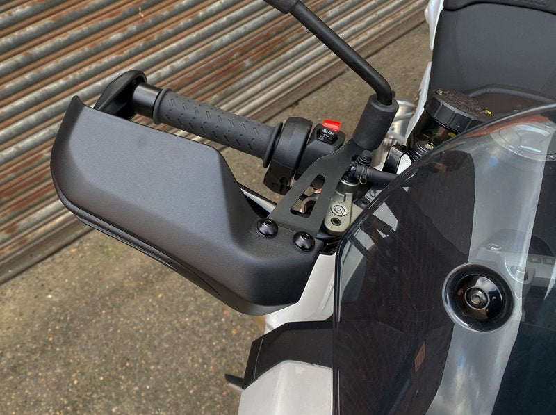 Pyramid Handguards | Matte Black | Moto Guzzi V100 Mandello 2022>Current | 38870M