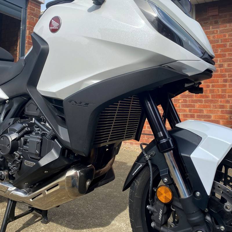 Pyramid Radiator Guard | Matte Black | Honda NT 1100 2022>Current | 521999M