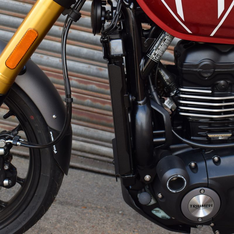 Pyramid Radiator Guard | Matte Black | Triumph Scrambler 400 X 2024>Current | 526240M