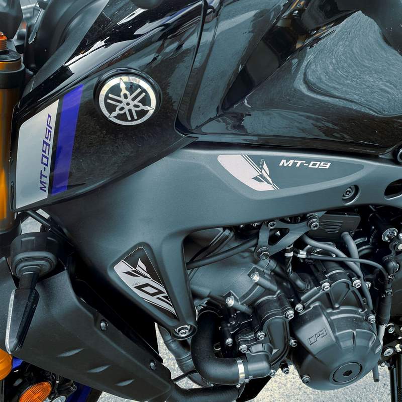 Pyramid Decals (Set of 6) | Black & Grey | Yamaha MT-09 2021> | BRA08200B