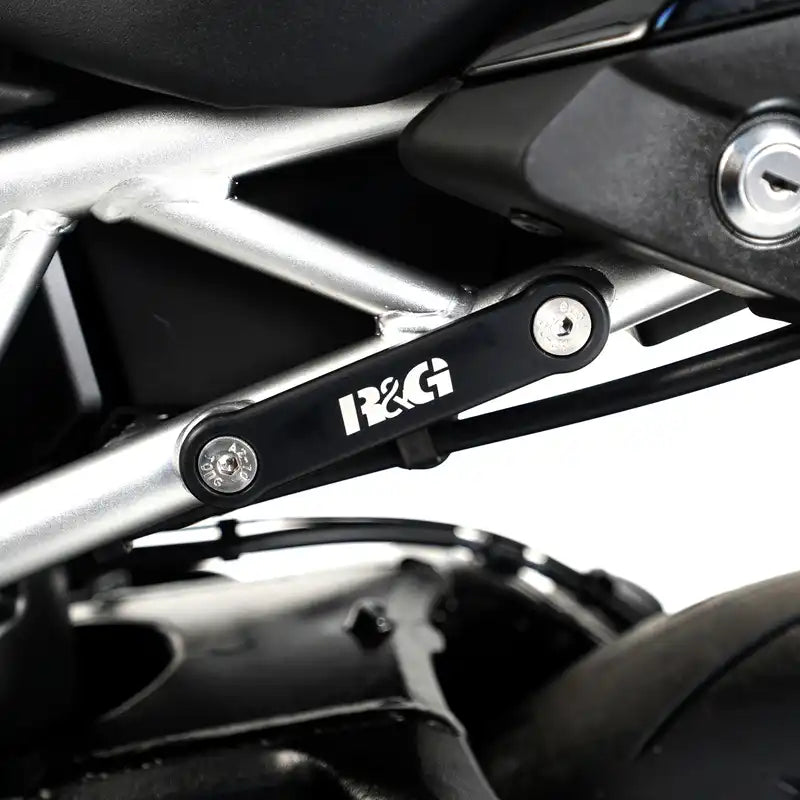 Exhaust Hanger & Blanking Plate kit