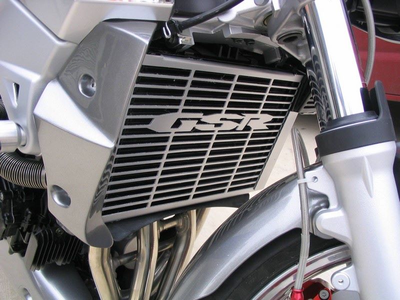S2-Concept Radiator Scoops GSR600 painted | 624