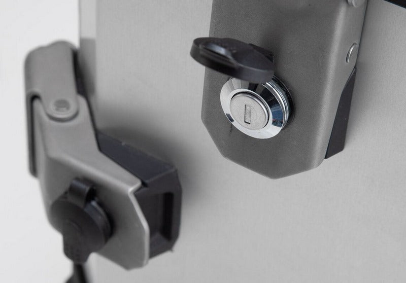 SW-Motech TRAX lock set. 2 locks / 2 keys. Simultaneous locking | ALK.00.165.16503