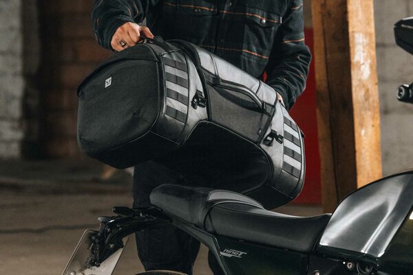 SW MOTECH Legend Gear tail bag LR5. Black. 52 l. | BC.HTA.00.405.20000