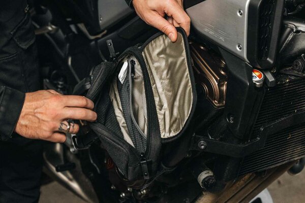 SW MOTECH Legend Gear accessory bag LA9. Black. 2.5 l. | BC.HTA.00.408.20000
