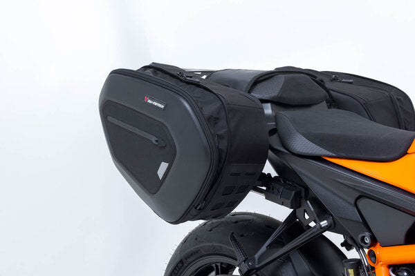 SW MOTECH PRO BLAZE H saddlebag set. Black. KTM 1290/1390 Super Duke R/Evo. | BC.HTA.04.740.35500