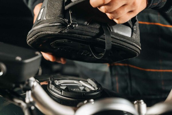 SW MOTECH Legend Gear tank bag LT3. For PRO tank ring. Black. 3-5 l. | BC.TRS.00.411.20000