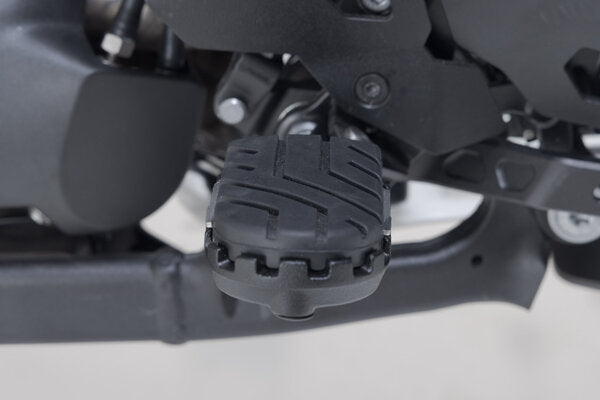 SW MOTECH ION footrest kit. Black. Honda XL650V / XL700V, Moto Mori. X Cape. | FRS.01.011.10101/B