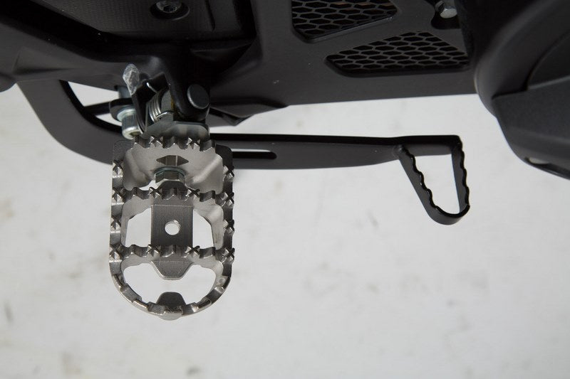 SW Motech ION footrest kit | FRS.01.011.10303/S