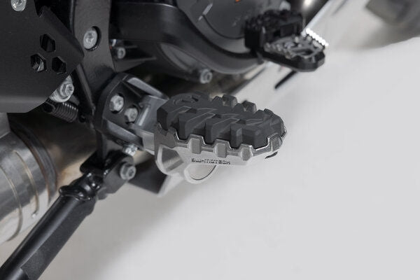 SW Motech EVO footrest kit | FRS.04.112.10200