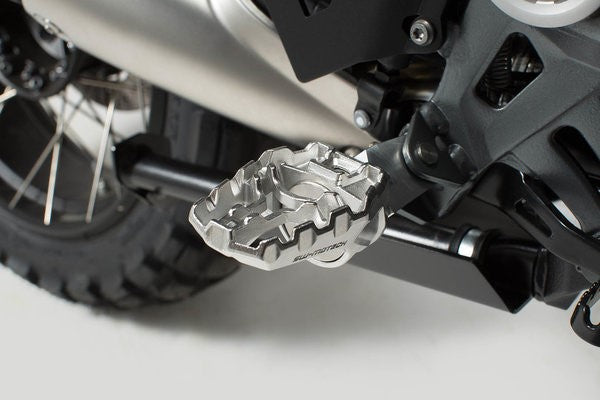 SW-MOTECH EVO footrest kit Aprilia, BMW, Suzuki models. | FRS.05.112.10002