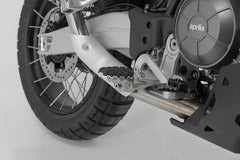 SW MOTECH EVO footrest kit. Yamaha Ténéré 700 models (19-). | FRS.06.112.10201