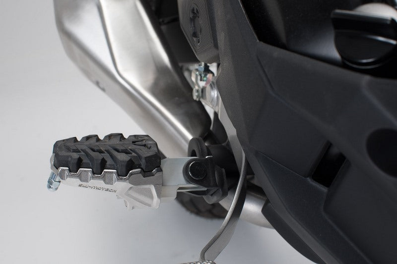 SW Motech EVO footrest kit | FRS.08.112.10102