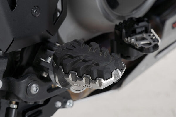 SW Motech EVO footrest kit | FRS.18.112.10001