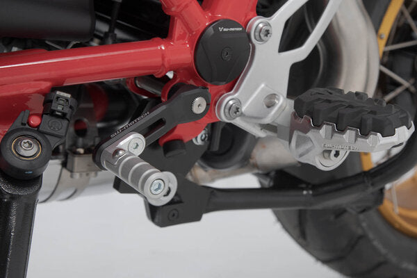 SW Motech Gear lever. BMW R nineT (14-) / Scrambler, Pure, GS (16-). | FSC.07.512.10001