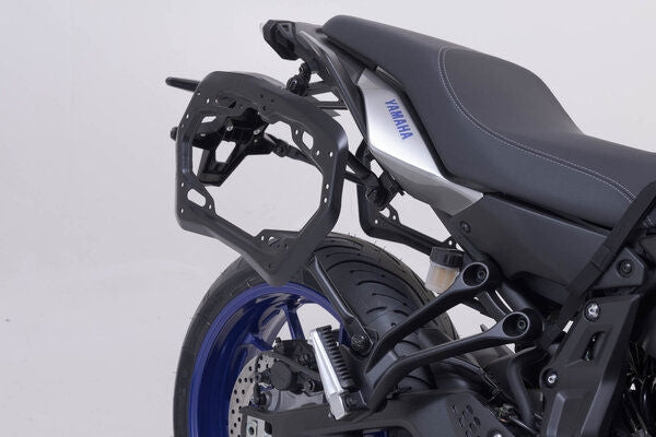 SW Motech TRAX ADV aluminium case system. Silver. 37/37 l. Yamaha MT-07 Tracer (16-). | KFT.06.593.70001/S