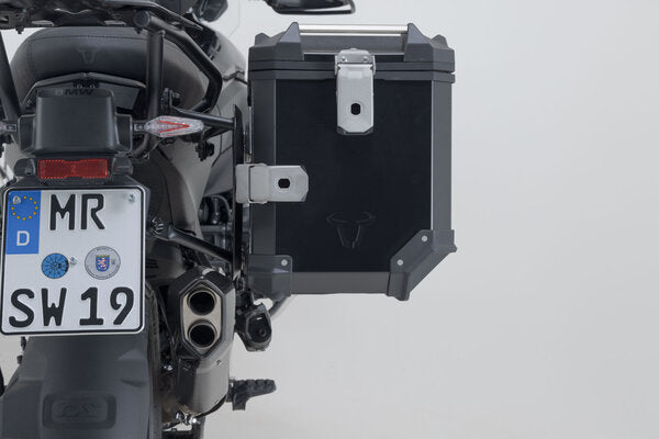 SW MOTECH TRAX ADV aluminium case system + Akrapovic. Black. 45/45 l. BMW R 1300 GS (23-). | KFT.07.975.72001/B