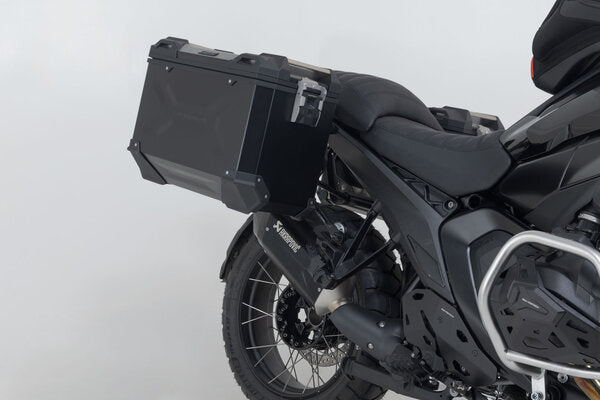 SW MOTECH TRAX ADV aluminium case system + Akrapovic. Black. 45/45 l. BMW R 1300 GS (23-). | KFT.07.975.72001/B