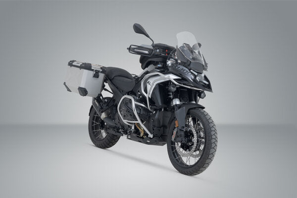 SW MOTECH TRAX ADV aluminium case system + Akrapovic. Silver. 45/45 l. BMW R 1300 GS (23-). | KFT.07.975.72001/S