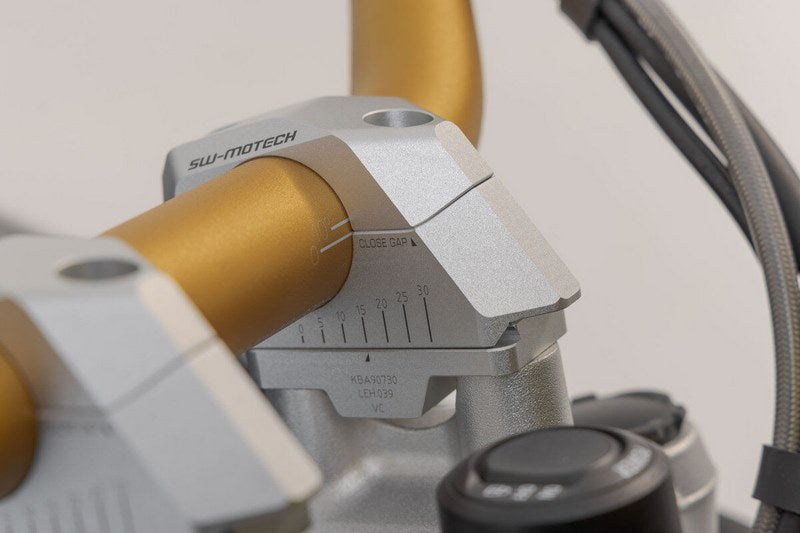 SW-Motech Bar back variable for Ø32 handlebars. H=32mm. Back 5/10/15/20/25/30 mm. Silver | LEH.00.039.32000/S